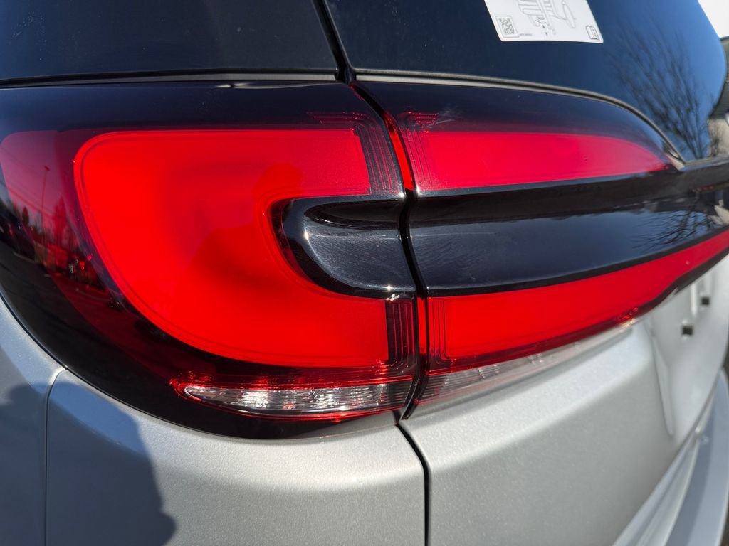 New 2026 Chrysler Pacifica Limited image 21