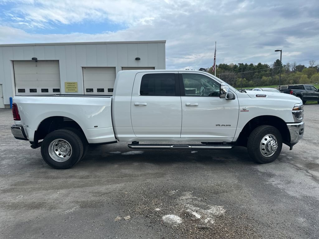Used 2026 RAM 3500 Laramie AWD/4WD image 6
