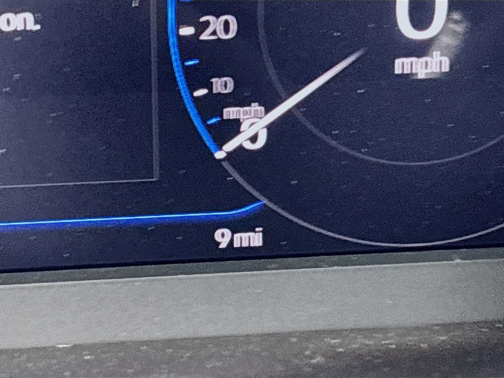 New 2025 Volkswagen Taos SEL image 14