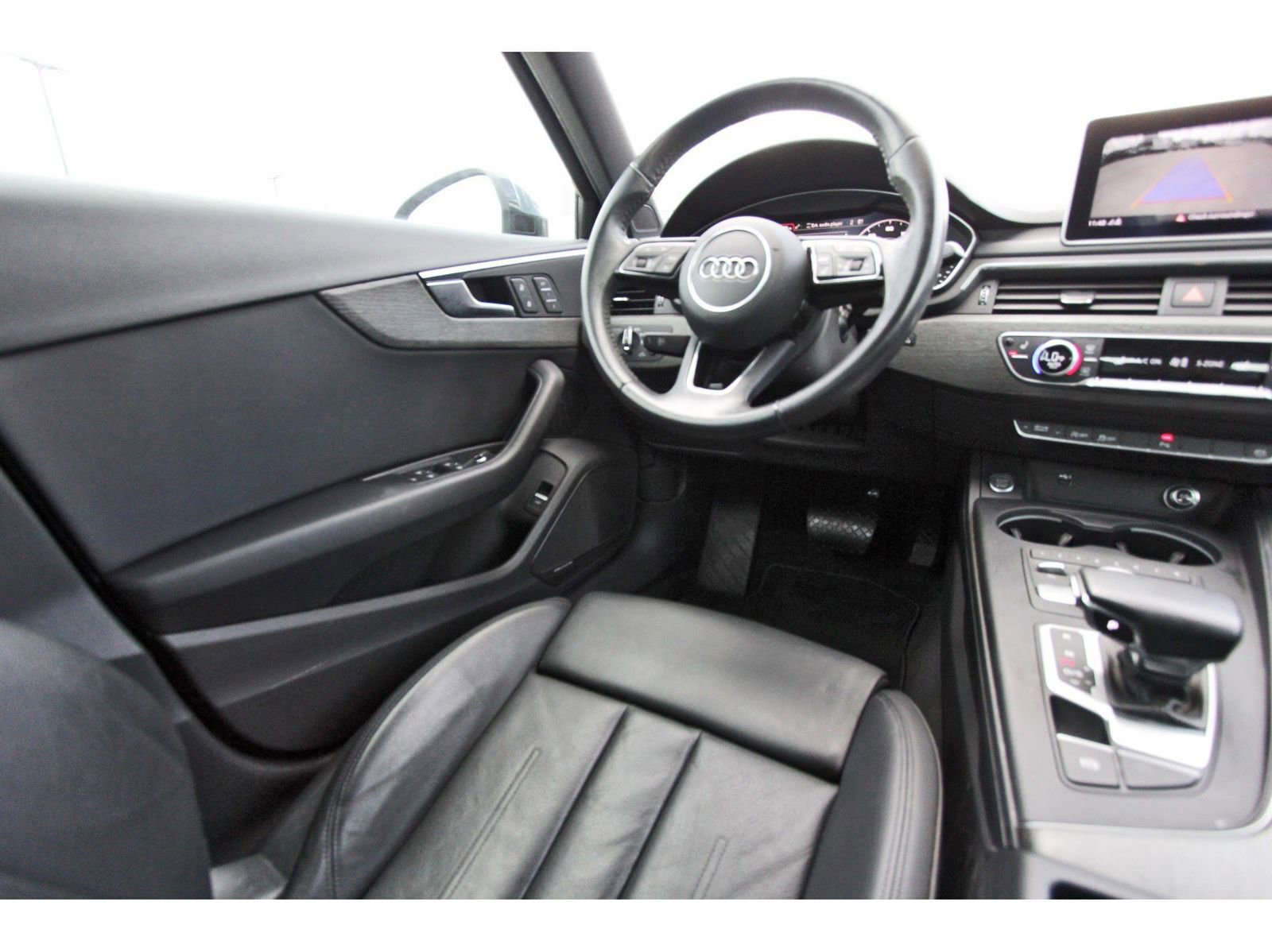 Used 2018 Audi A4 2.0T Ultra Premium Plus w/ Premium Plus Package image 11