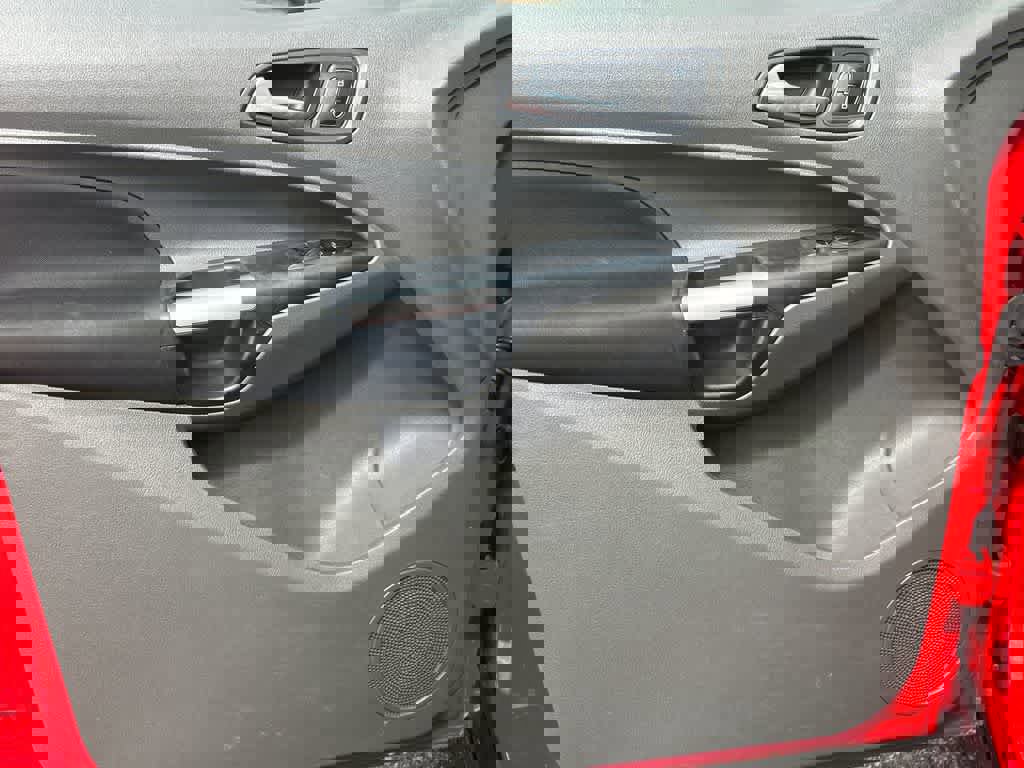 Used 2021 Ford Transit Connect XLT image 11