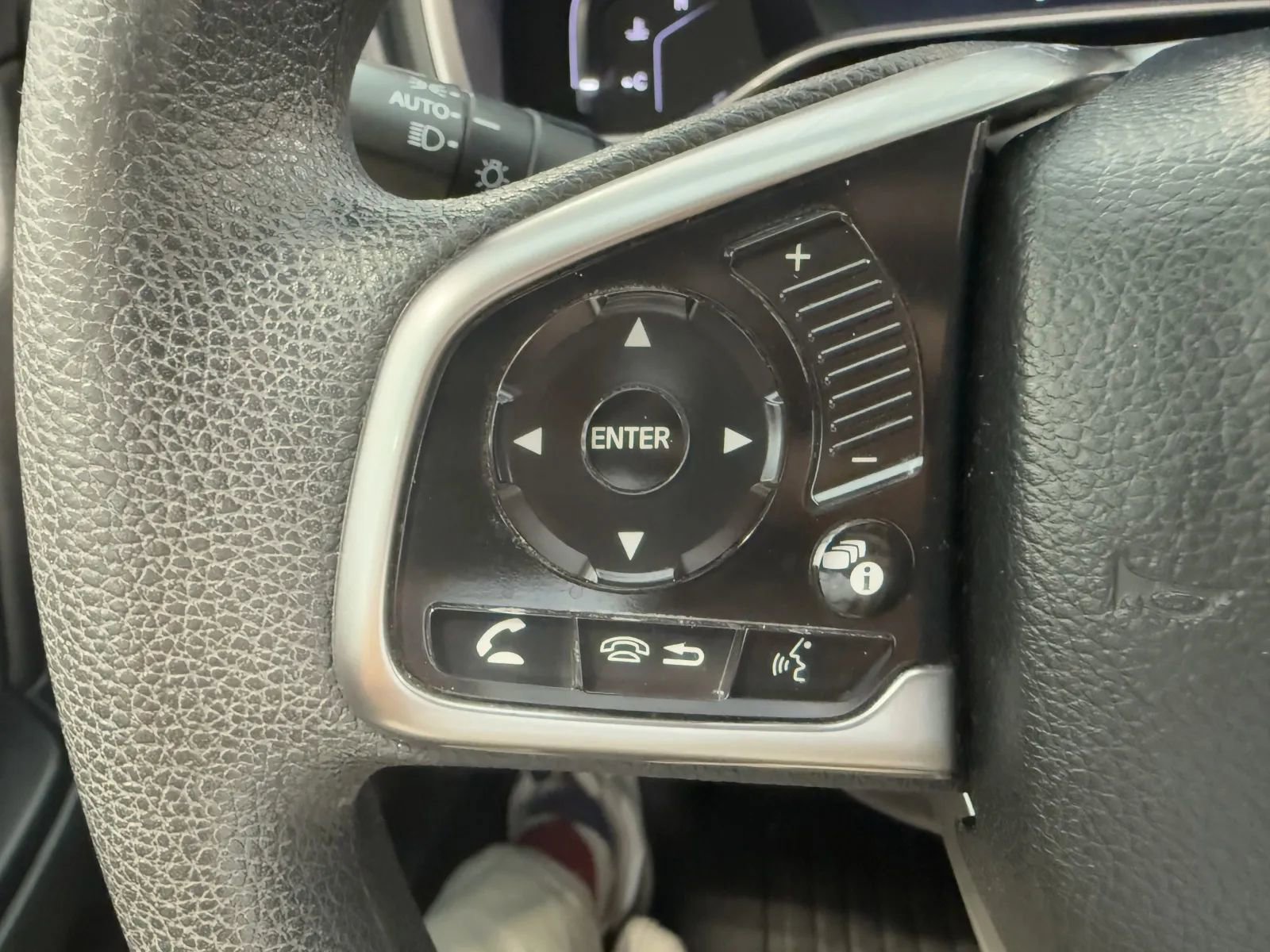 Used 2018 Honda CR-V EX image 30