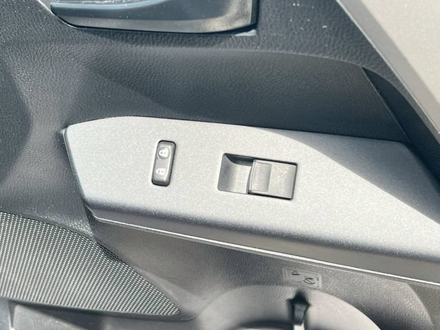 Used 2016 Toyota RAV4 LE FWD image 32