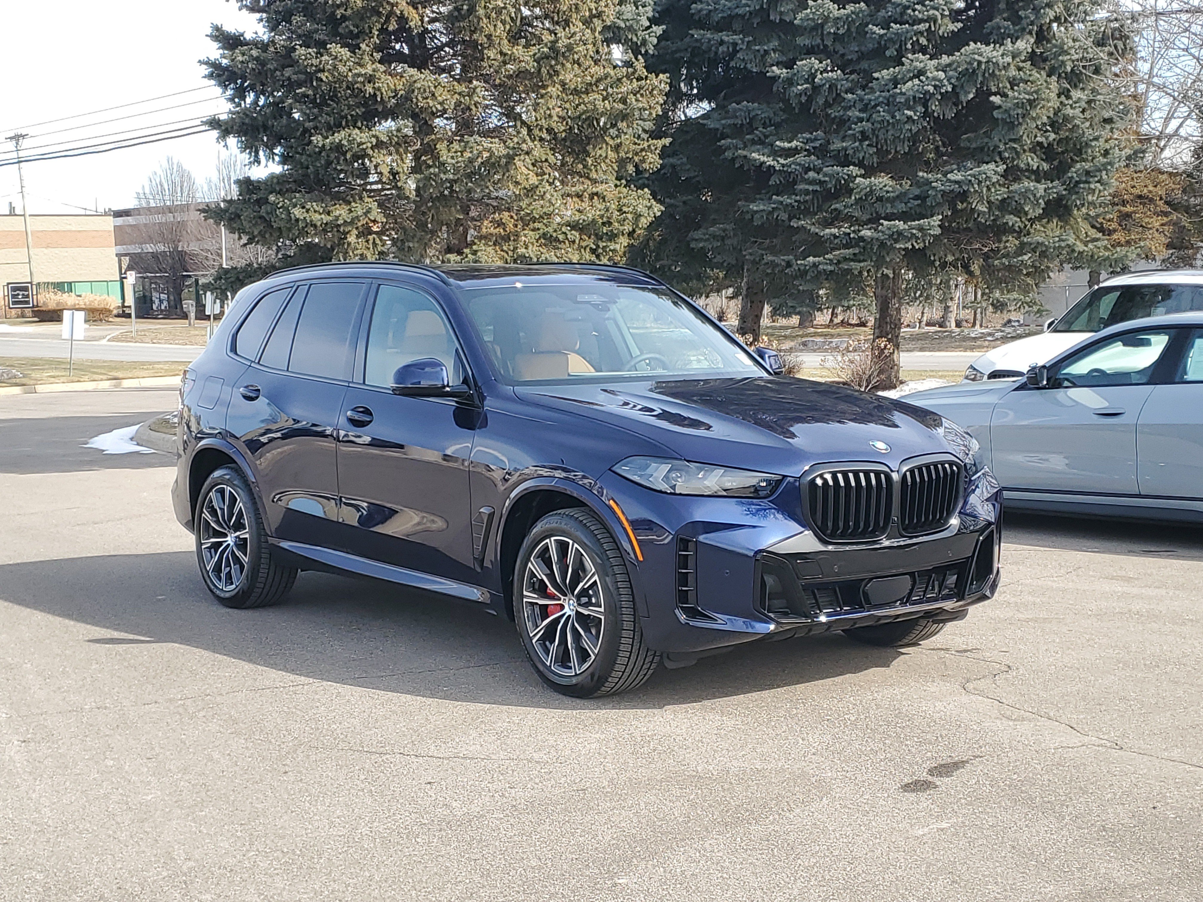 New 2026 BMW X5 xDrive40i w/ M Sport Package AWD/4WD image 4