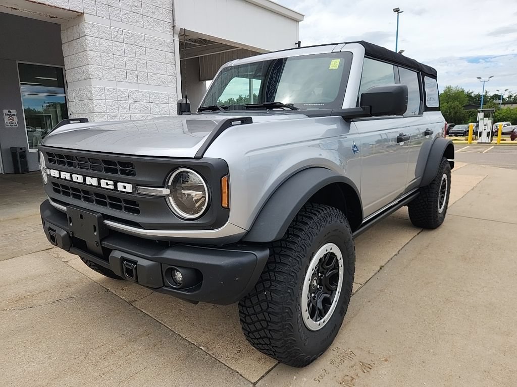 Used 2024 Ford Bronco Black Diamond w/ Sasquatch Package AWD/4WD image 4