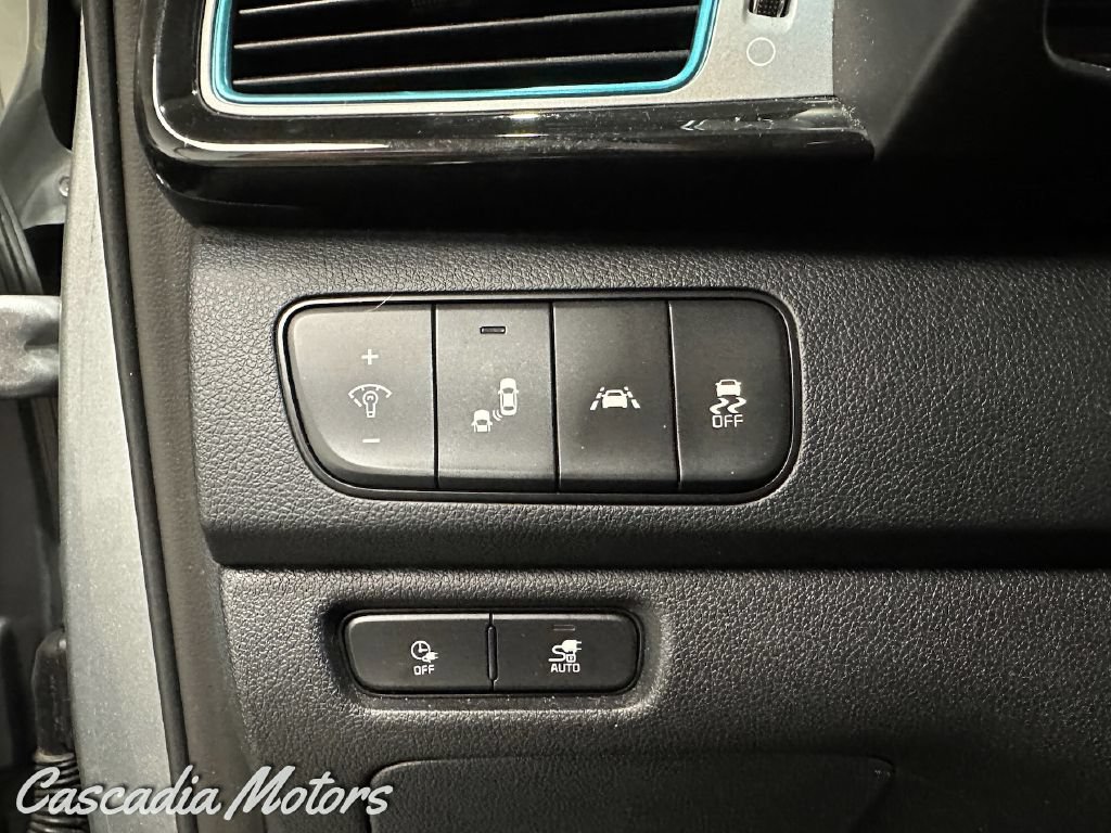 Used 2019 Kia Niro EX Premium w/ Cold Weather Package 1.0 FWD image 40