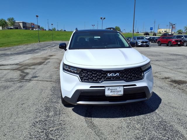 Used 2023 Kia Sorento S w/ Panoramic Sunroof Package AWD/4WD image 3
