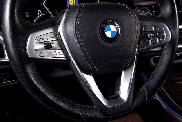 Used 2024 BMW X7 xDrive40i w/ Premium Package AWD/4WD image 34