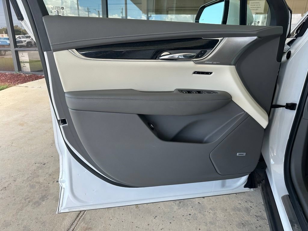 Used 2021 Cadillac XT6 Premium Luxury AWD/4WD image 8