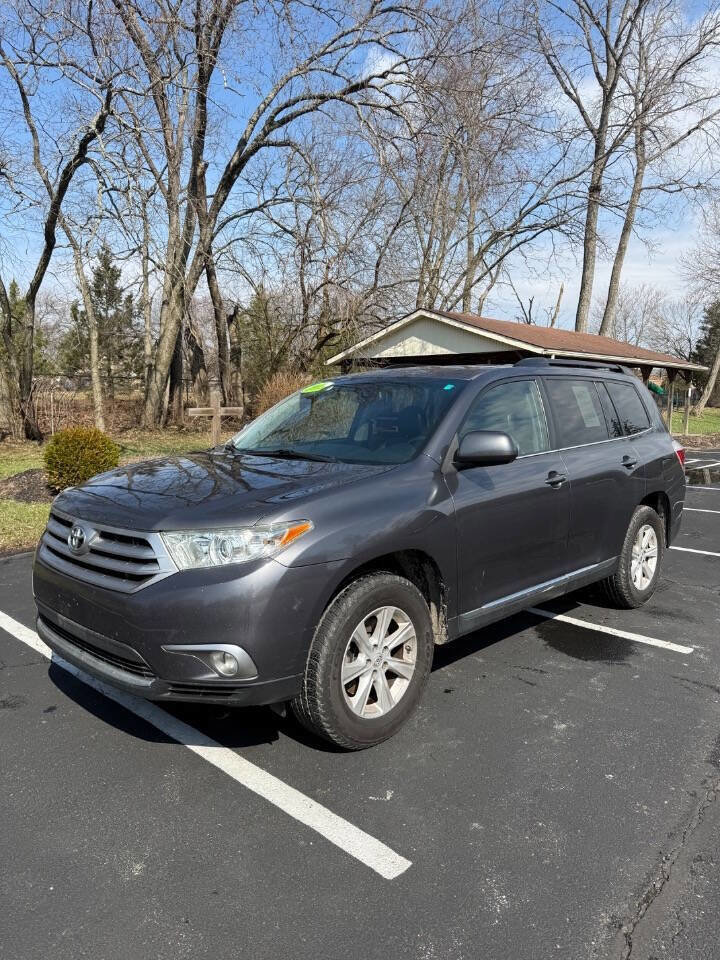 Used 2013 Toyota Highlander SE image 1