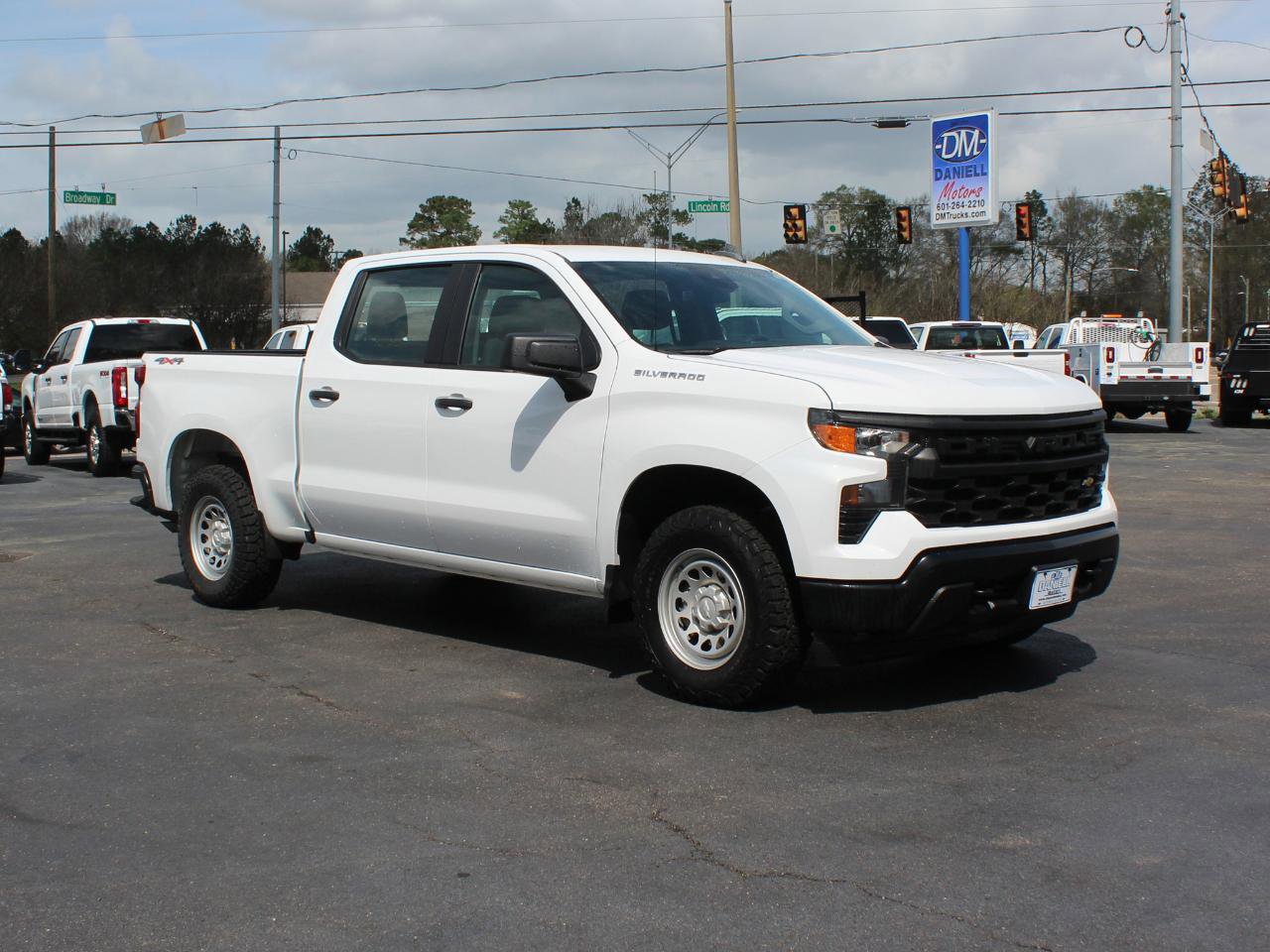 Used 2024 Chevrolet Silverado 1500 W/T w/ Trailering Package image 8