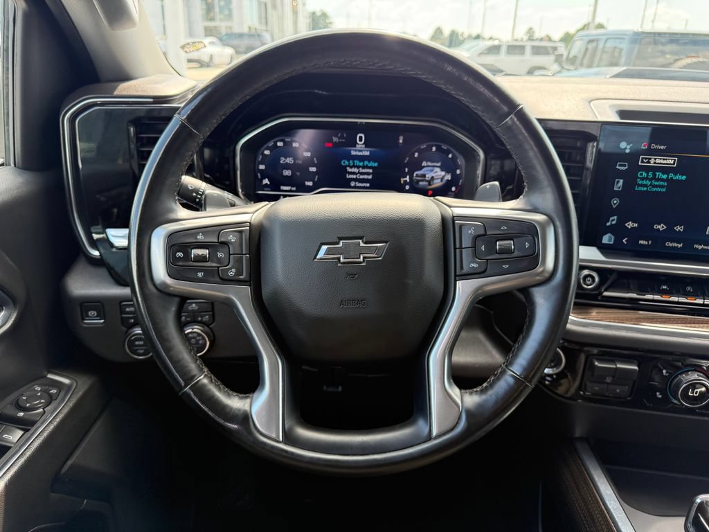 Used 2024 Chevrolet Silverado 1500 LT Trail Boss w/ Protection Package AWD/4WD image 9
