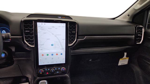 New 2025 Ford Ranger Lariat w/ FX4 Off-Road Package image 18