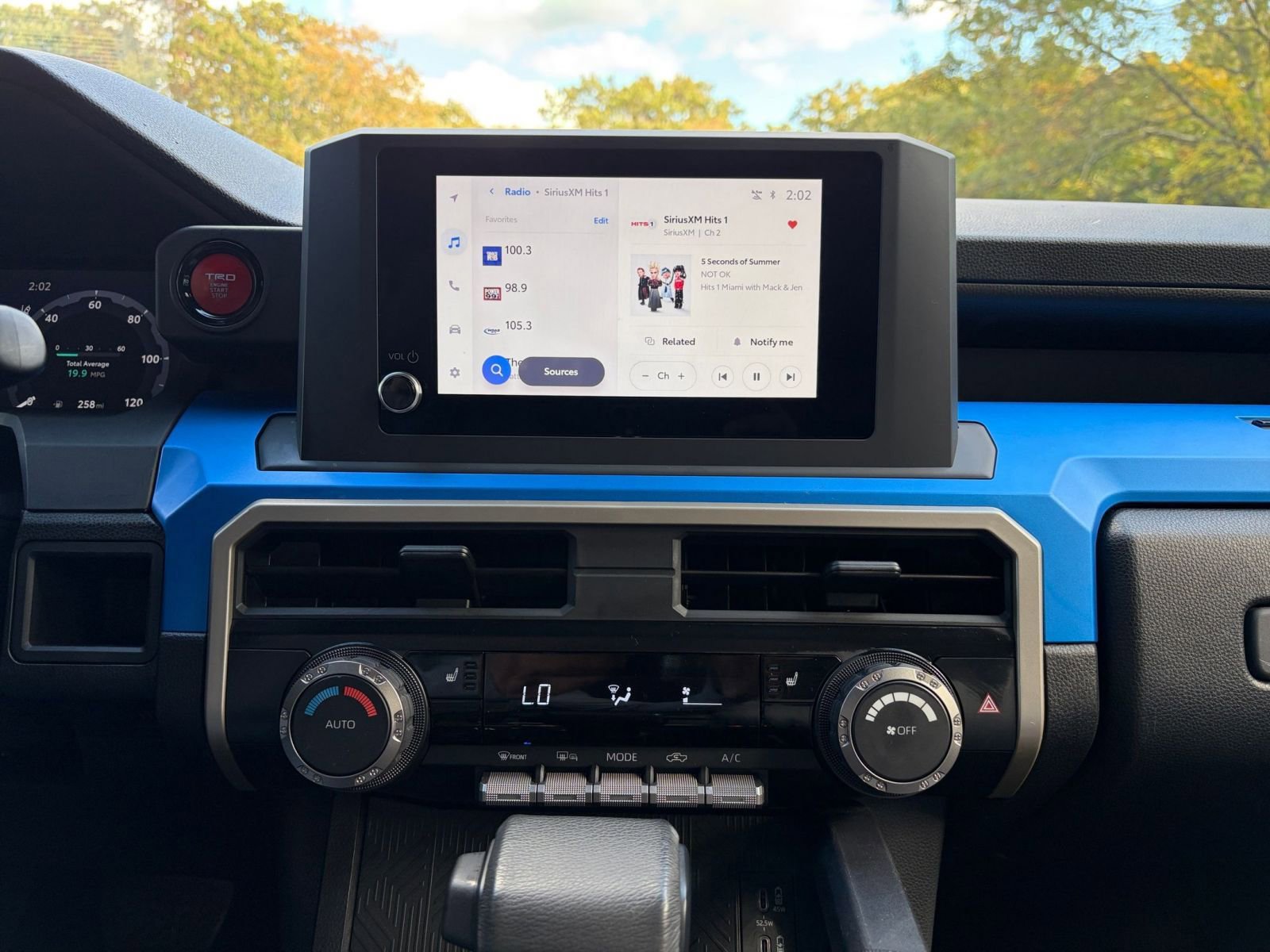 Used 2025 Toyota Tacoma TRD Off-Road image 18