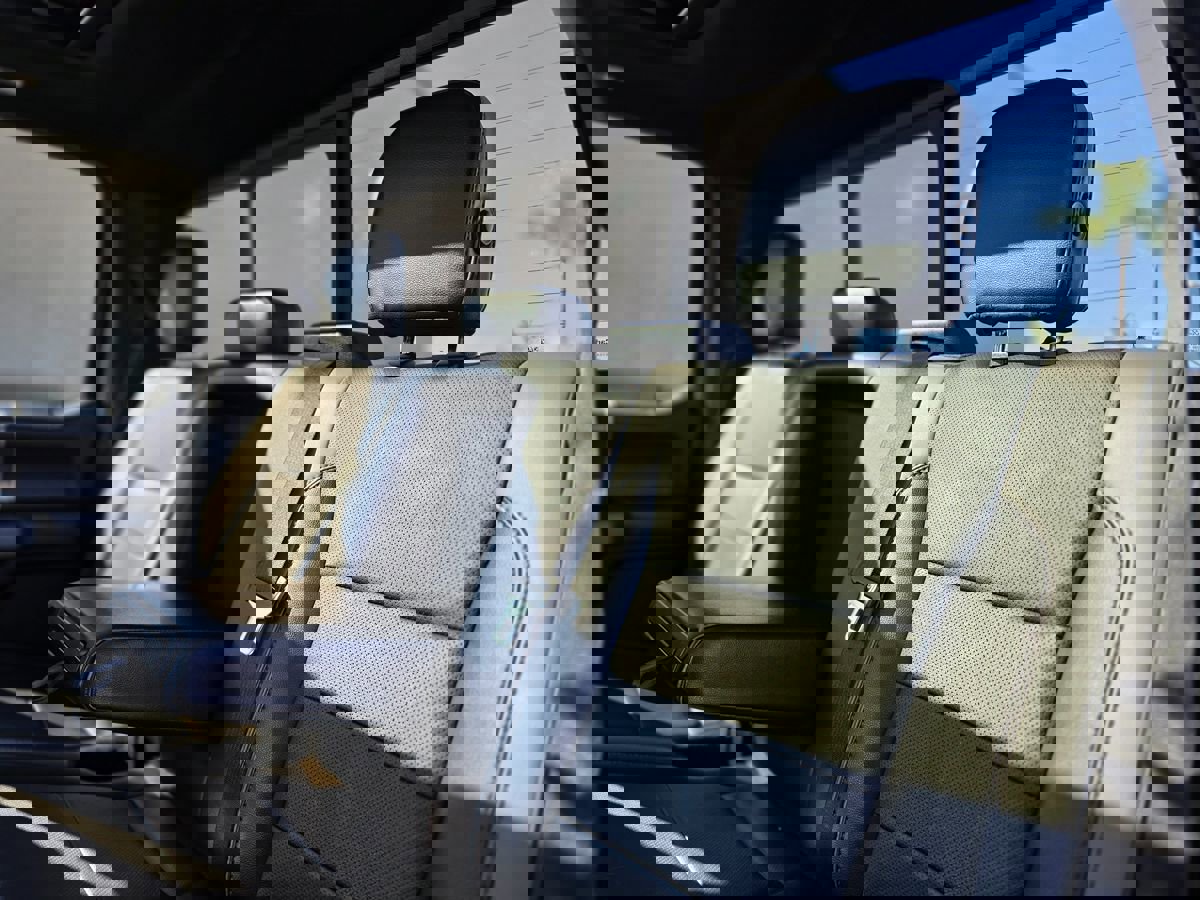 Used 2017 Ford F150 Raptor w/ Equipment Group 802A Luxury image 19