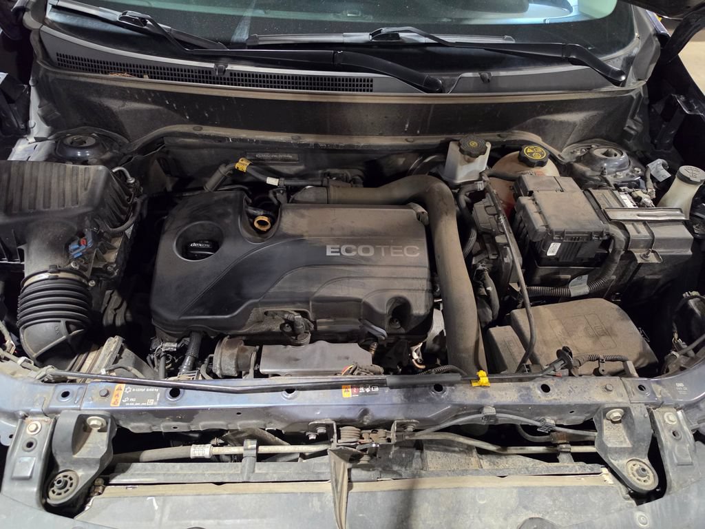 Used 2019 Chevrolet Equinox LS w/ LS Convenience Package AWD/4WD image 9