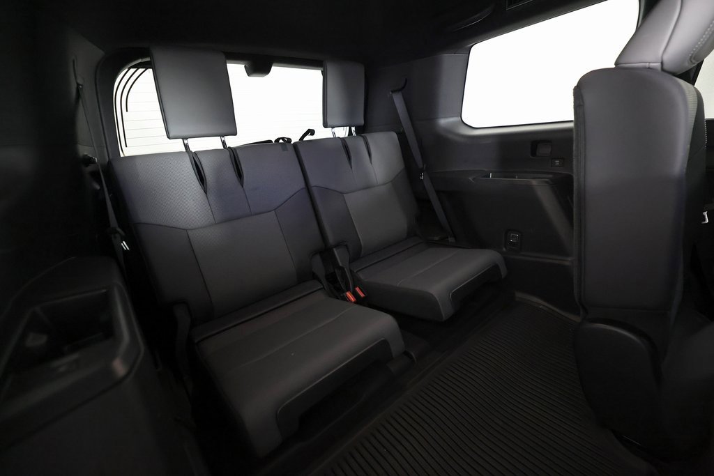 Used 2025 Lexus GX 550 image 12