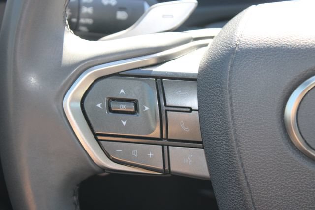 Certified 2024 Lexus RZ 300e Premium w/ Accessory Package (Z1) FWD image 17