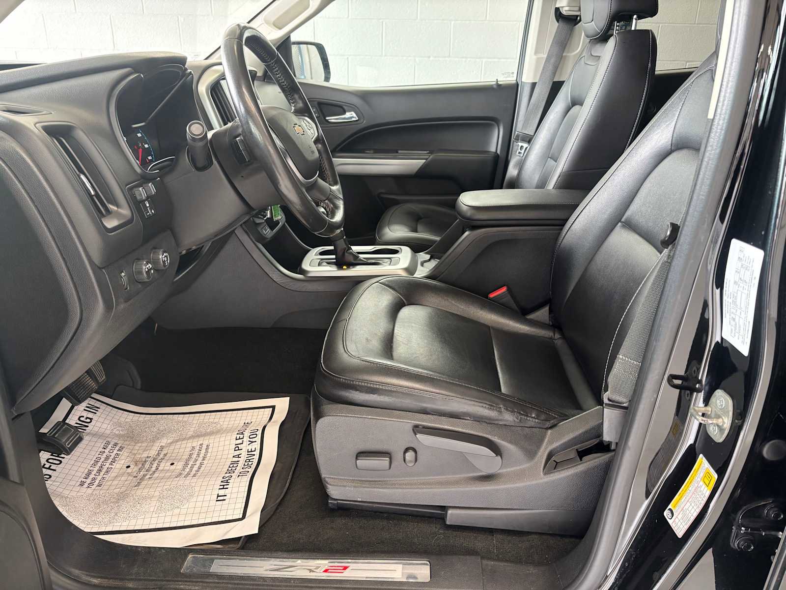 Used 2018 Chevrolet Colorado ZR2 w/ ZR2 Midnight Special Edition AWD/4WD image 11