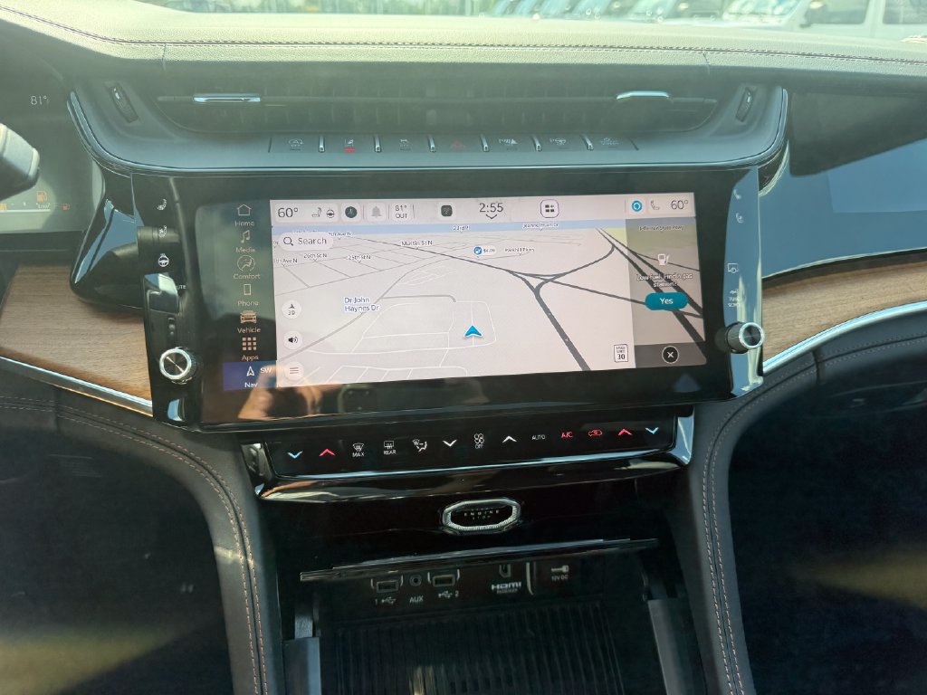 New 2027 Jeep Grand Cherokee Summit AWD/4WD image 11