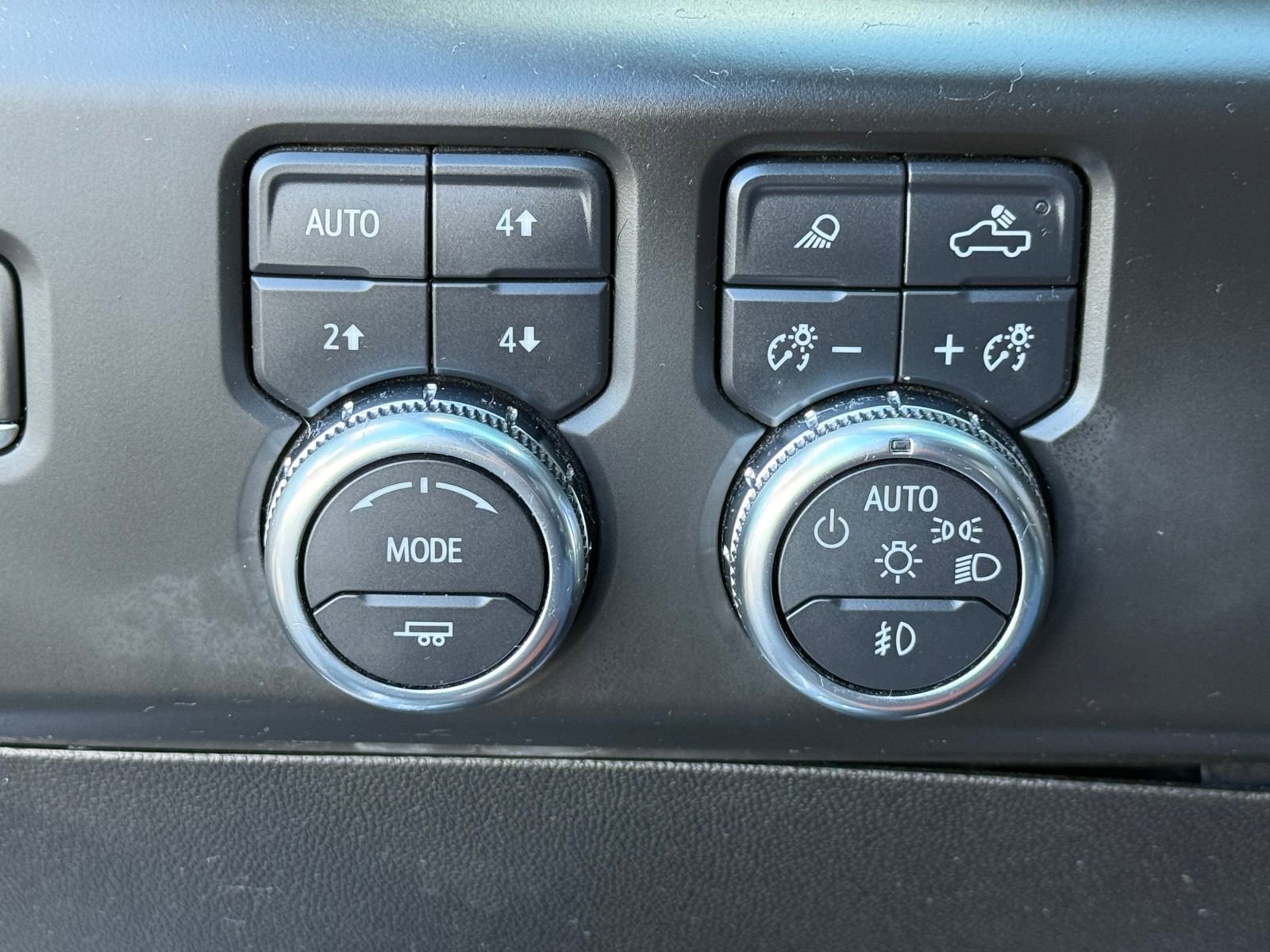 Used 2024 GMC Sierra 2500 Denali Ultimate w/ Max Trailering Package image 36