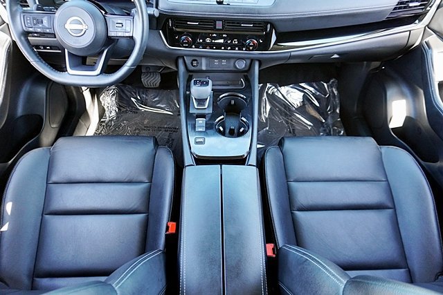Used 2024 Nissan Rogue SL w/ SL Premium Package FWD image 32