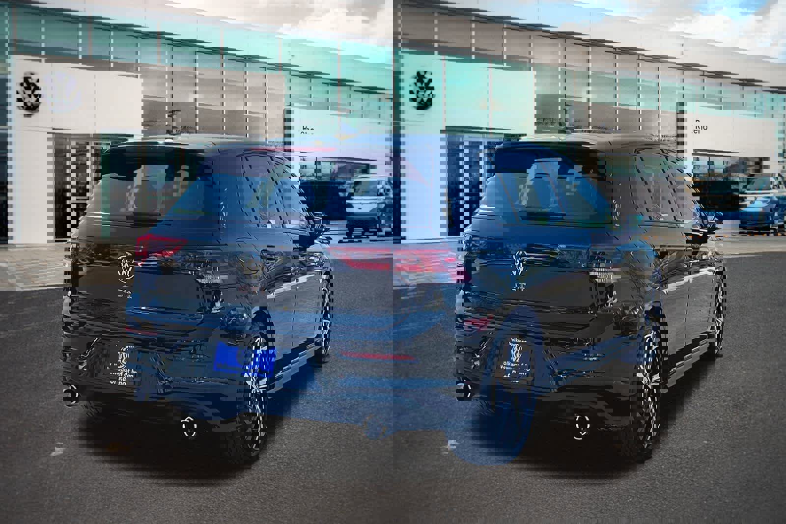 New 2025 Volkswagen GTI SE image 5