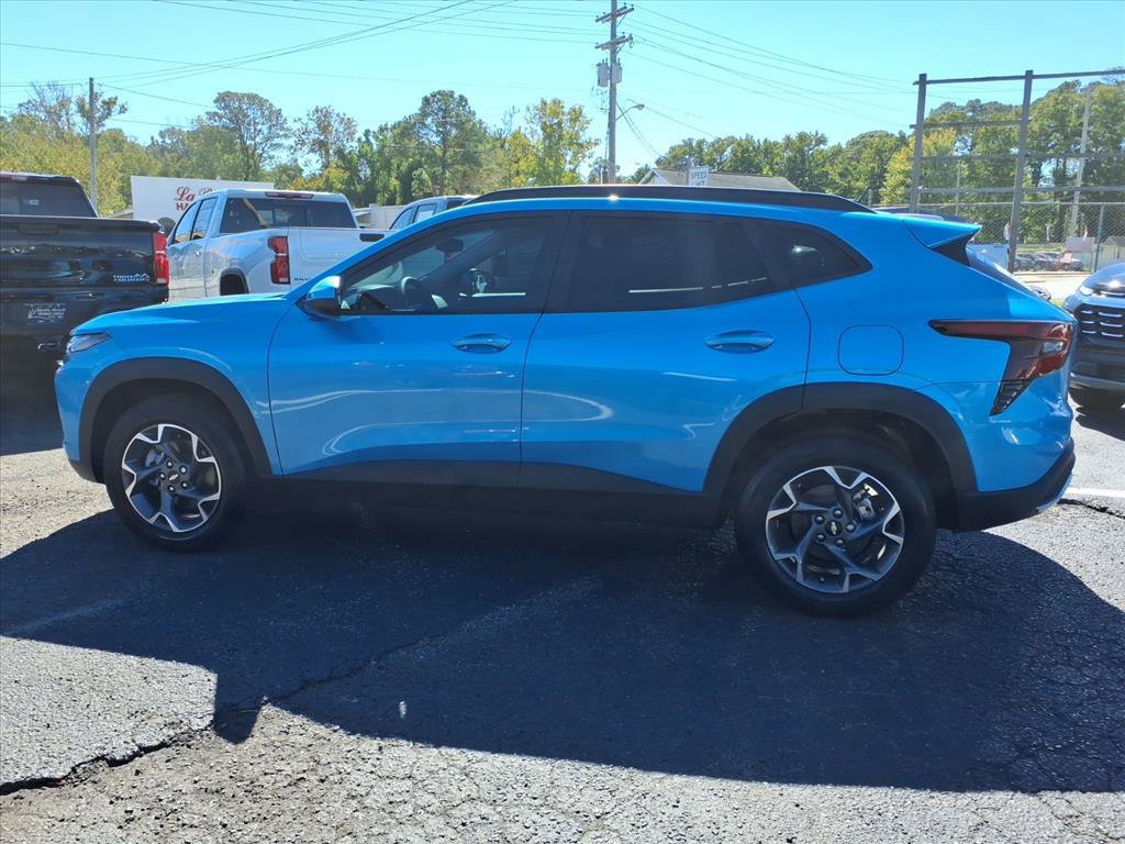 New 2026 Chevrolet Trax LT w/ LT Convenience Package FWD image 6