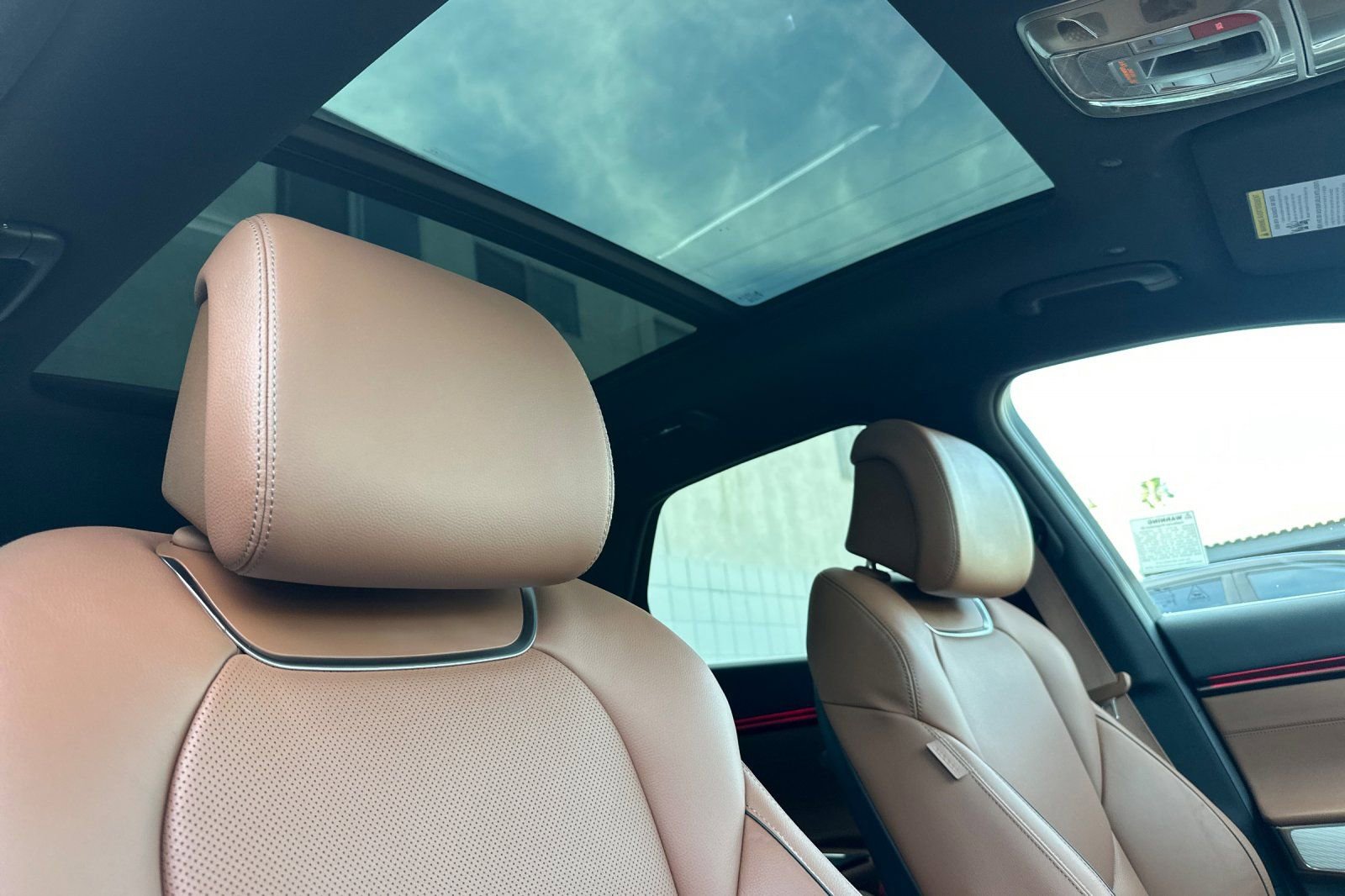 Used 2026 Genesis GV70 2.5T Advanced image 18