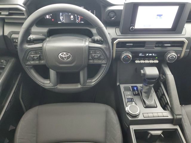 Used 2025 Toyota Tacoma SR AWD/4WD image 16