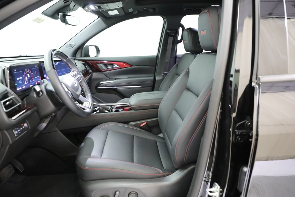 Used 2024 Chevrolet Traverse Z71 w/ Enhanced Driving Package AWD/4WD image 10