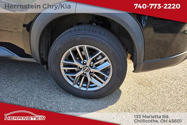 Used 2024 Nissan Rogue S AWD/4WD image 24