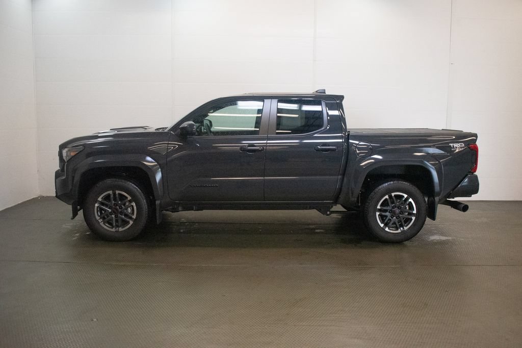 Used 2026 Toyota Tacoma TRD Sport AWD/4WD image 6