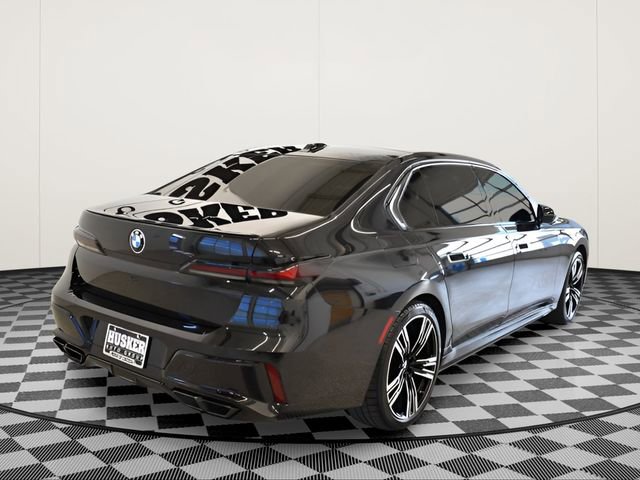 Used 2023 BMW 760i xDrive AWD/4WD image 4
