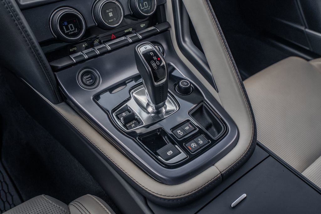 Used 2020 Jaguar F-TYPE R-Dynamic image 29