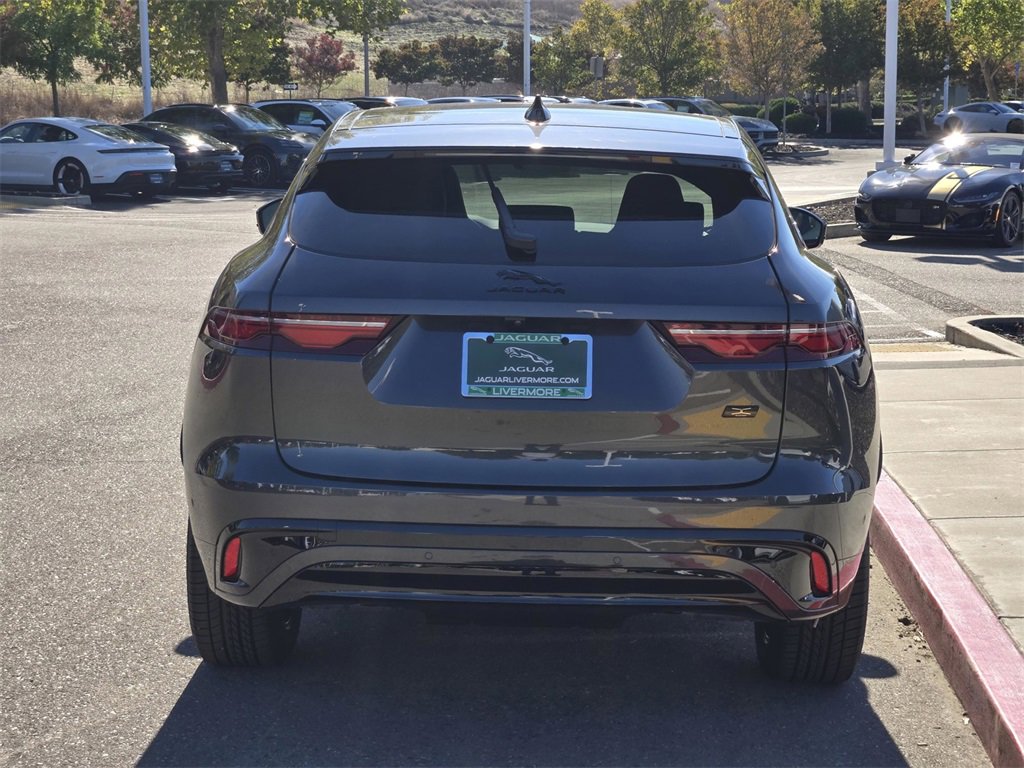 New 2026 Jaguar F-PACE R-Dynamic S image 6