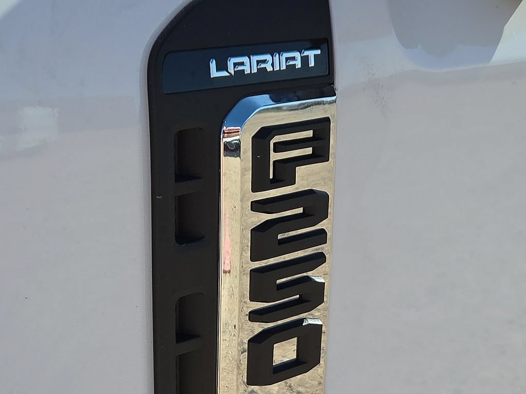 New 2026 Ford F250 Lariat w/ FX4 Off-Road Package AWD/4WD image 14