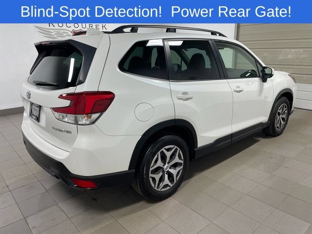 Used 2023 Subaru Forester Premium AWD/4WD image 6