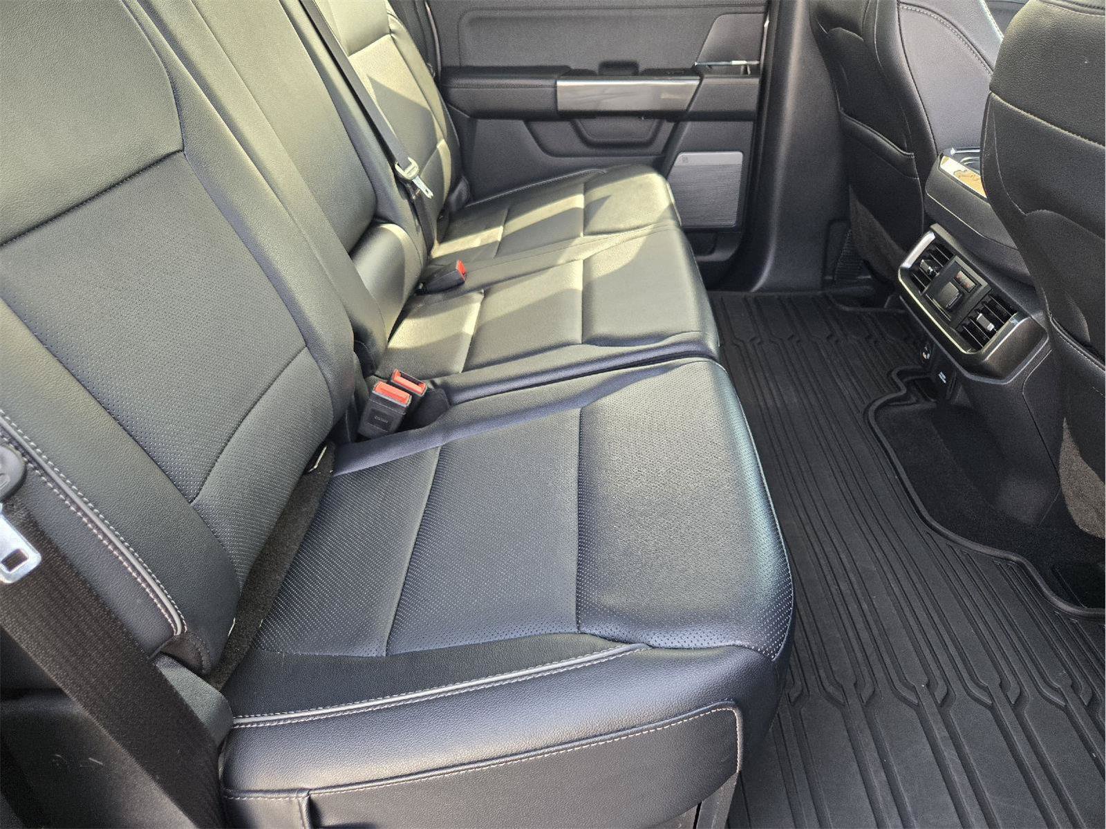Used 2023 Ford F150 Lariat w/ Equipment Group 502A High AWD/4WD image 31