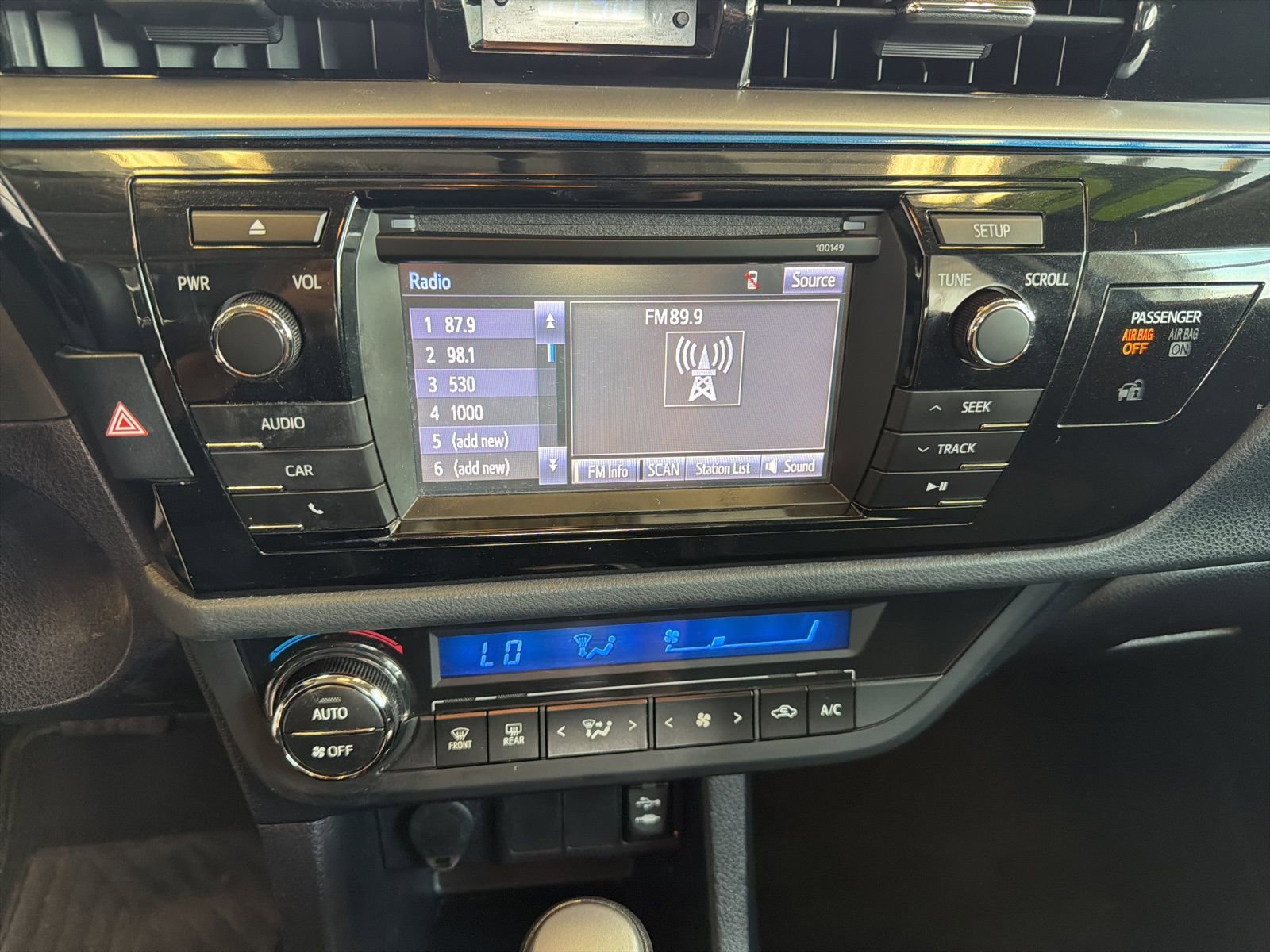 Used 2014 Toyota Corolla S image 23