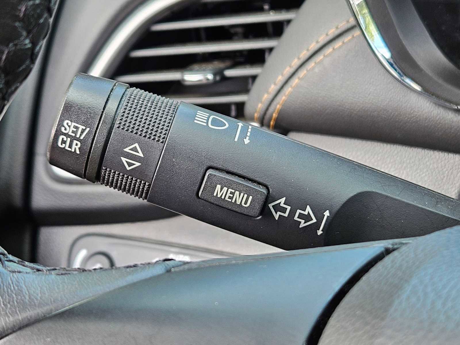 Used 2021 Chevrolet Trax LT w/ Driver Confidence Package image 18