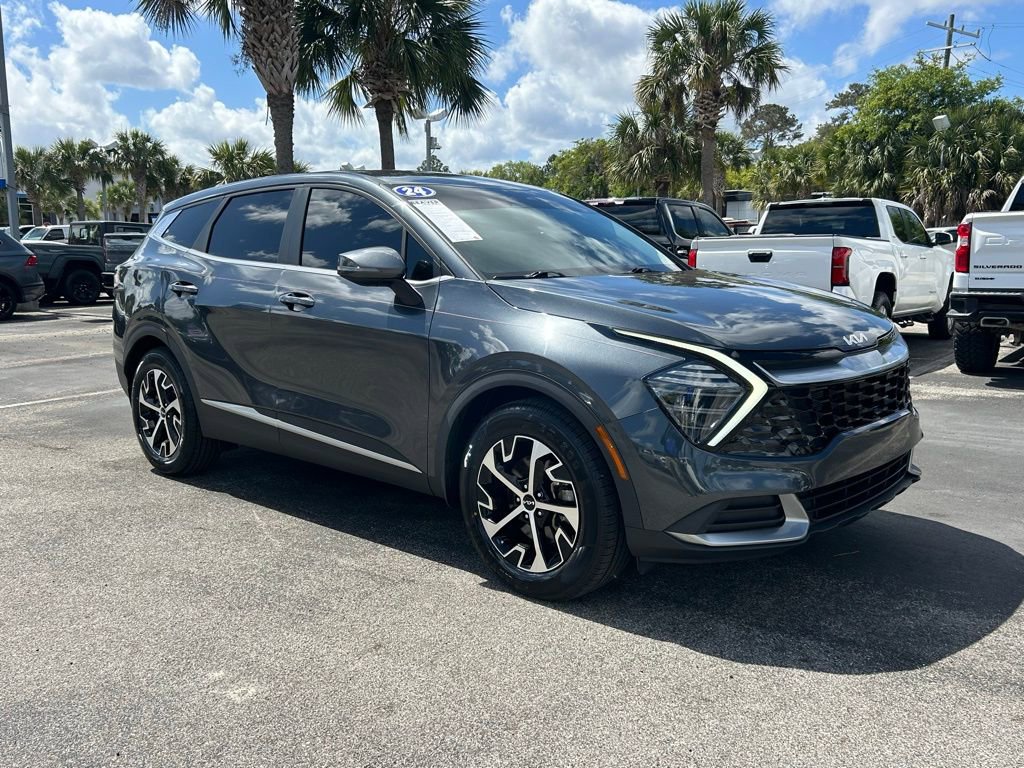 Used 2024 Kia Sportage EX image 9