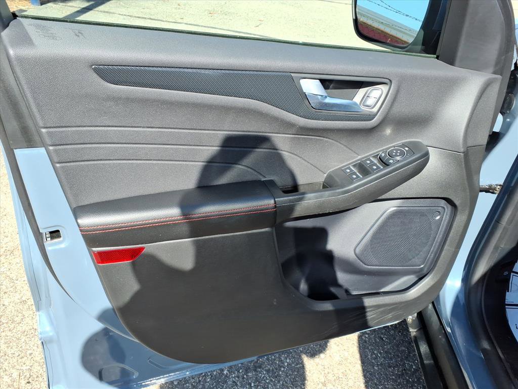 Certified 2024 Ford Escape ST-Line Select w/ Tech Pack #1 image 13