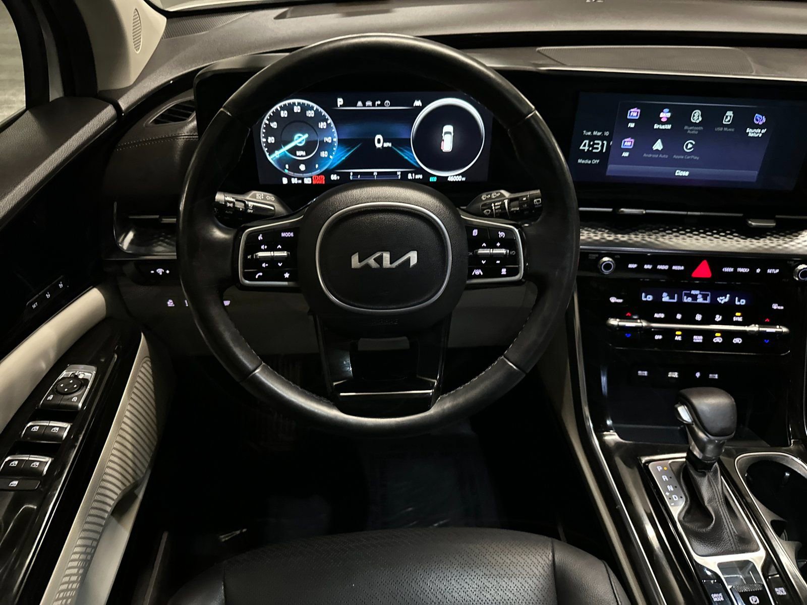 Certified 2022 Kia Carnival SX Prestige image 18