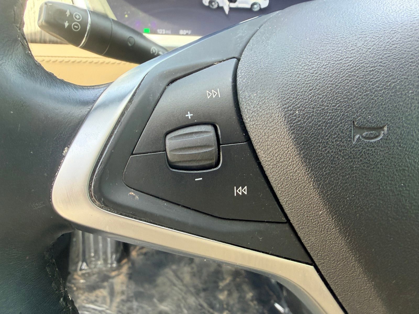 Used 2014 Tesla Model S RWD image 12