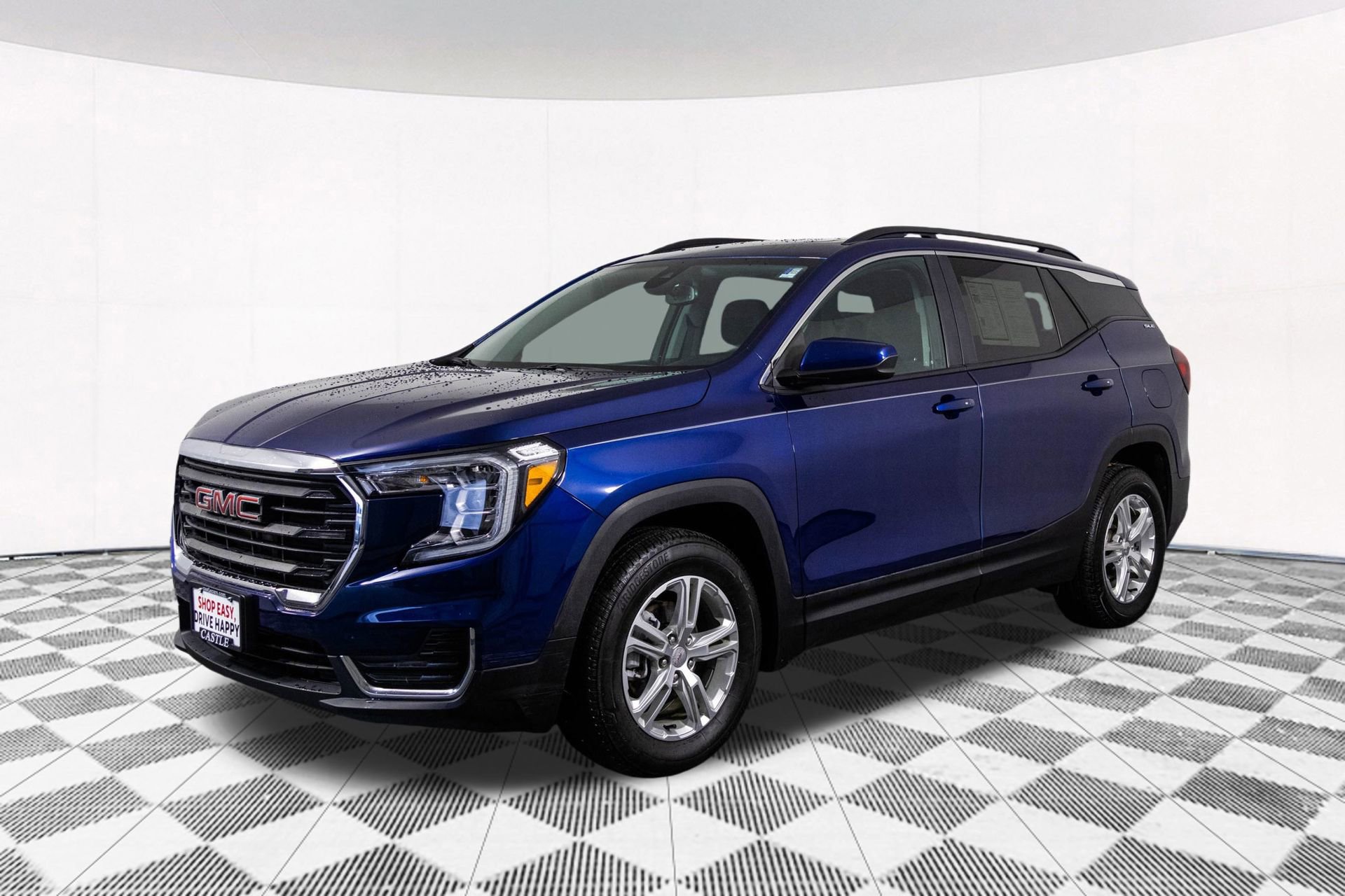 Certified 2022 GMC Terrain SLE w/ Driver Convenience Package image 10