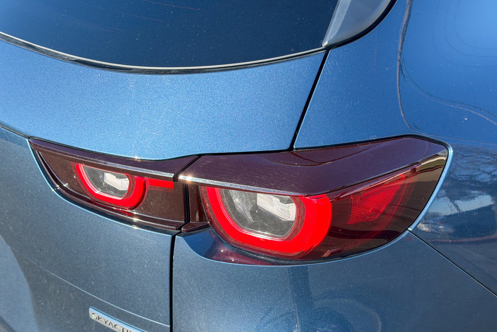 Certified 2025 MAZDA CX-50 AWD 2.5 S w/ Premium Package image 5