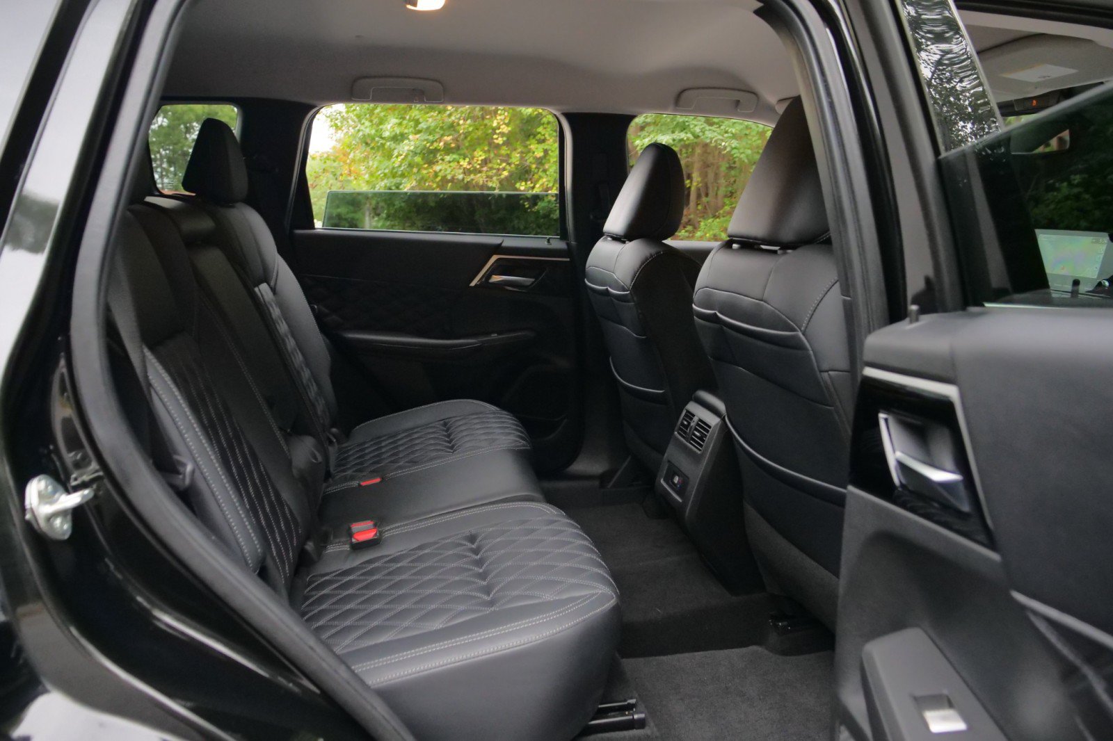 Used 2022 Mitsubishi Outlander SEL AWD/4WD image 32