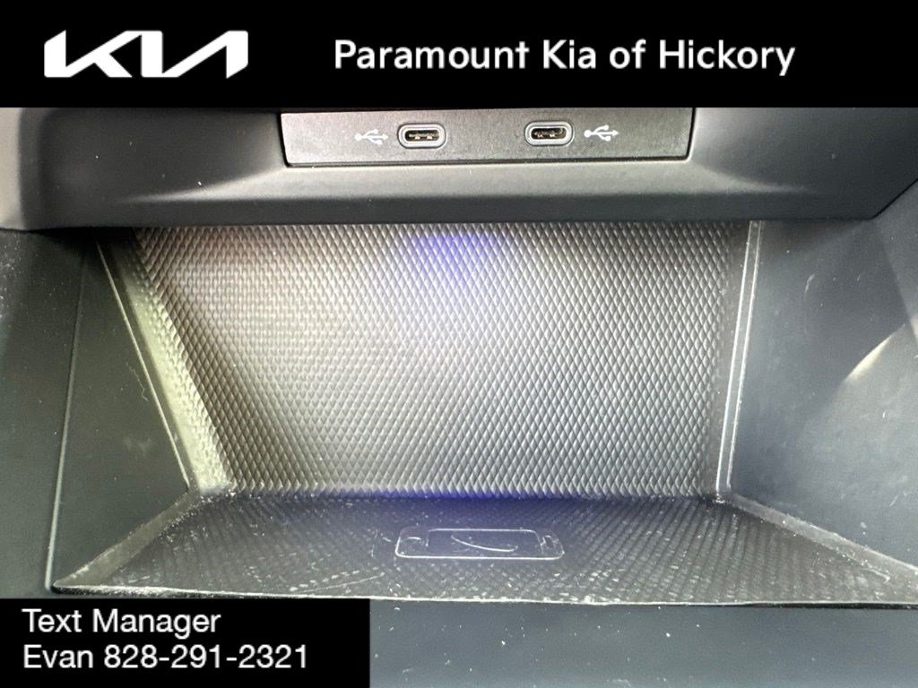 Used 2022 Volkswagen GTI SE FWD image 26