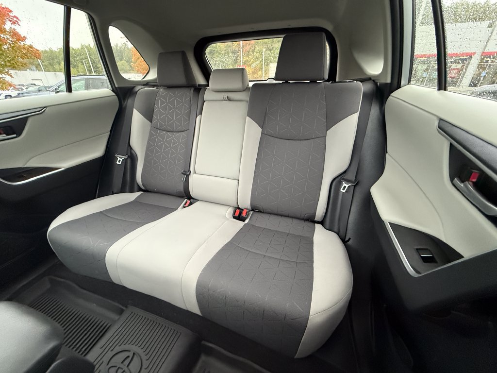 Certified 2025 Toyota RAV4 XLE w/ Convenience Package AWD/4WD image 15